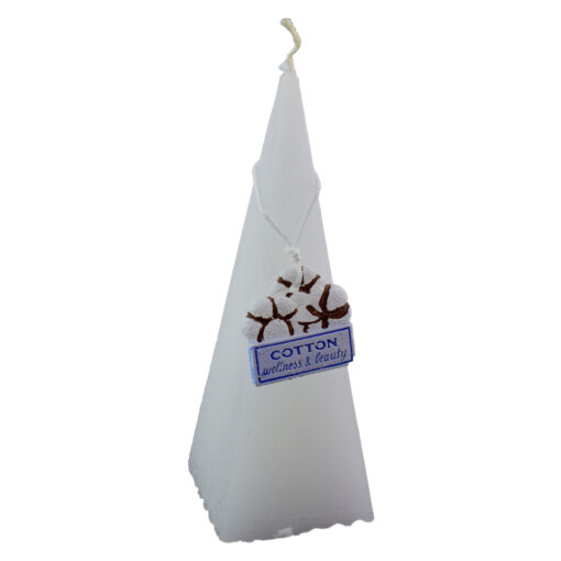 Lumanare parfumata in forma de piramida - Design Cotton, aroma Flori de bumbac