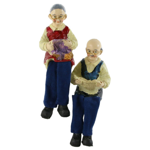 Set figurine Batrani din rasina cu picioare din textil 16 CM