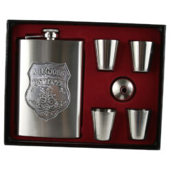 Set plosca cu palnie si 4 pahare din inox, "A legjobb Testvernek", in cutie eleganta