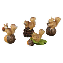 Set 4 figurine Veverite, din rasina, 4.5 CM
