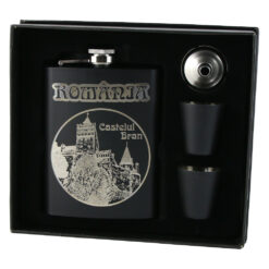 Set cadou "Romania"  Plosca gravata cu palnie si 2 pahare, Castelul Bran, gravata