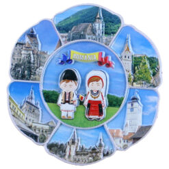 Magnet frigider din rasina  7 CM, "Romania", Cuplu in port traditional, Castele