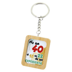 Breloc din bambus "Nu am 40...", 4x5 CM