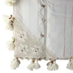 Fata de masa din bumbac 140x270 CM, cu dantela, franjuri si margele din lemn