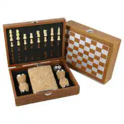 Set cadou Plosca cu accesorii si joc Sah, 24x18 CM, cu exterior pluta