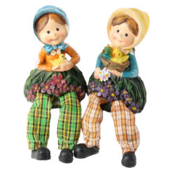 Set 2 figurine Fetite cu pasari din rasina cu picioare textil 18 CM