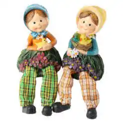 Set 2 figurine Fetite cu pasari din rasina cu picioare textil 18 CM
