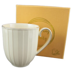 Cana portelan 400 ml "Nina" in cutie decorativa