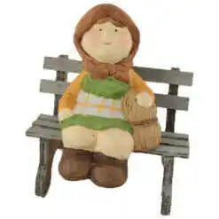 Alternative view of Figurina Bunic/Bunica pe banca din ceramica 14 CM