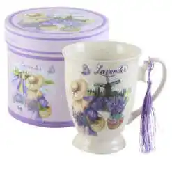 Cana ceramica 300 ml, cu franjuri, in cutie decorativa, Lavender field