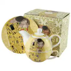 Set ceainic cu ceasca, farfurioara si infuzor metalic 350 ml/300 ml "The Kiss" ecru de Gustav Klimt, in cutie decorativa
