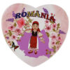 Magnet din ceramica "Romania" 8 CM, Romanca cu lavanda, inimioara