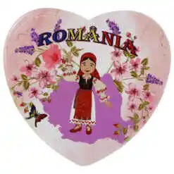Magnet din ceramica "Romania" 8 CM, Romanca cu lavanda, inimioara