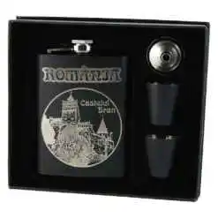 Set cadou "Romania"  Plosca gravata cu palnie si 2 pahare, Castelul Bran, gravata