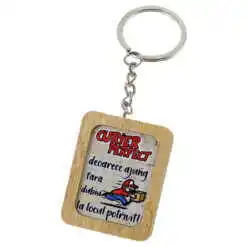 Breloc din bambus "Curier Perfect", 4x5 CM