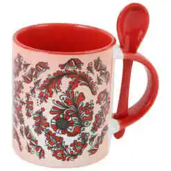 Cana ceramica cu lingurita, 330 ml, Rosu, motive traditionale Corund