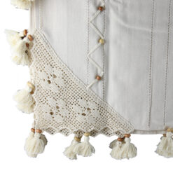 Fata de masa din bumbac 140x230 CM, cu dantela, franjuri si margele din lemn