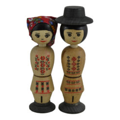 Alternative view of Set 2 figurine din lemn in port Romanesti 12 CM