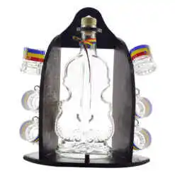 Suport lemn cu sticla in forma de vioara cu sase pahare de tuica.