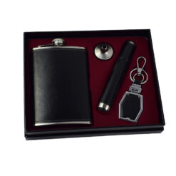 Set cadou 4 accesorii pentru barbati - Design elegant - 2 culori