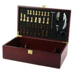 Alternative view of Cutie pentru 2 sticle de vin cu joc de sah si accesorii, din lemn