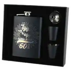 Set cadou "Igy nez ki egy orokke fiatal 60 eves",  Plosca cu palnie si 2 pahare