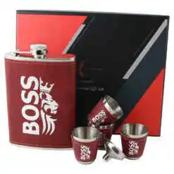 Set cadou "Boss" Plosca cu 4 pahare si palnie, 250 ml, Lion