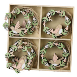 Set 8 coronite din lemn cu pasari, 5.5 cm, cu agatatoare