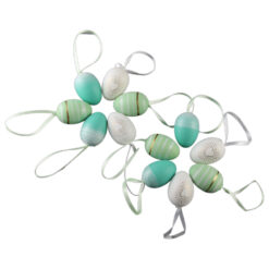 Set 12 oua din plastic 3 x 4 cm, albe & verzi, cu dungi si inimioare