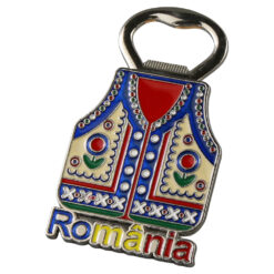 Magnet de frigider metalic cu deschizator de sticle 4.5 x 8 cm, Romania, Vesta traditionala