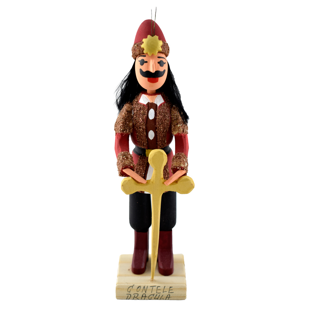 Figurina Dracula cu sabie realizata din lemn - Vlad Tepes