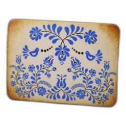 Magnet de frigider din plastic 7.5 x 5.5 cm, cu motive florale albastre