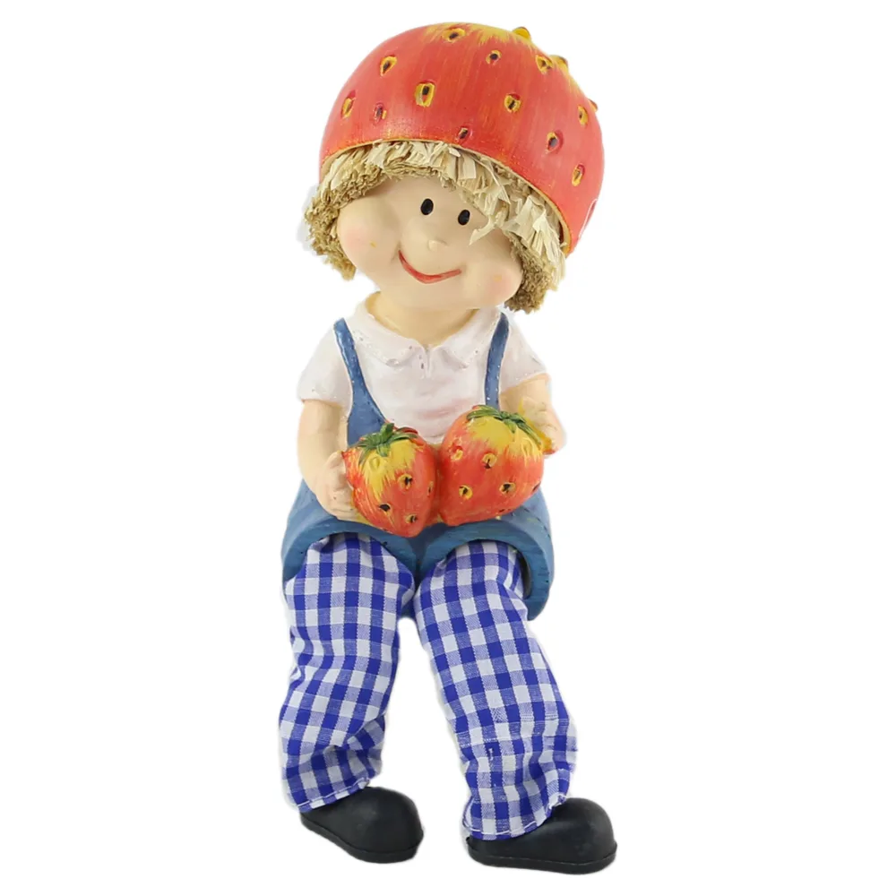 Figurina Copil cu capsuni din rasina 20 CM, cu picioare textil, Fata/Baiat - imagine 2