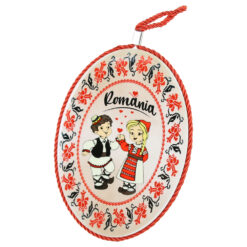 Decor perete oval din ceramica Romania 14 x 20 cm Copii in port traditional