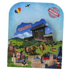 Magnet decorativ din lemn Maramures 10 x 7 cm, Harta Romaniei cu scena rurala