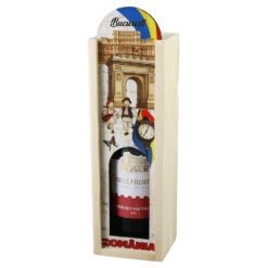 Cutie din lemn Bucuresti cu sticla de vin 187 ml, Romania