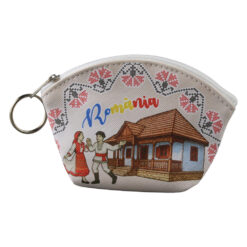 Breloc tip gentuta suvenir Romania 12 x 9 cm Casuta traditionala cu cuplu dansator