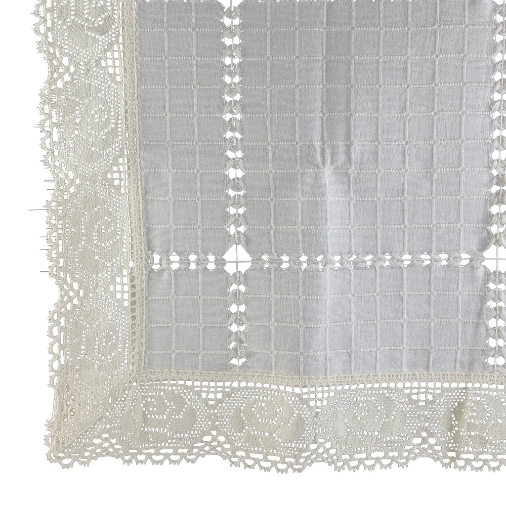 Fata de masa rustica din bumbac  90 x 90 cm, cu dantela trandafir