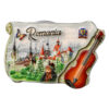 Magnet de frigider din rasina "Romania" 8.5 x 5.5 cm Castele Romania cu vioara