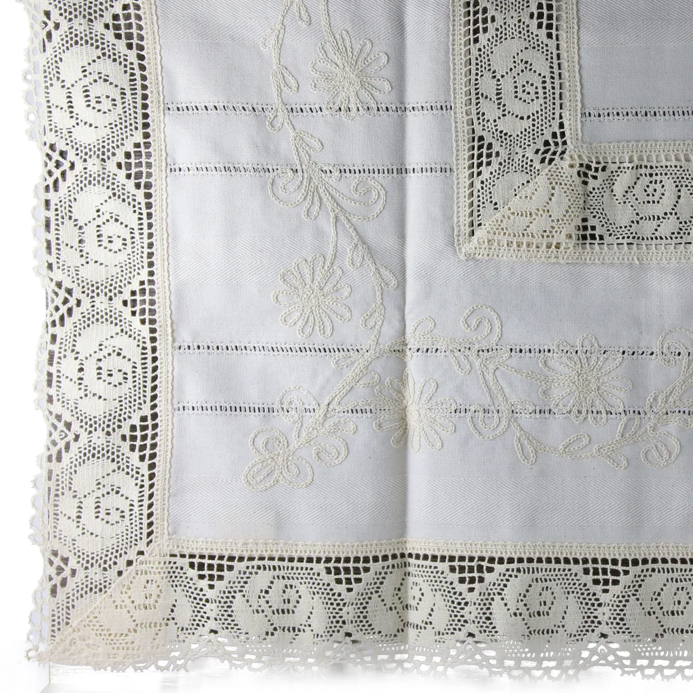 Fata de masa rustica din bumbac, 90 x 90 cm, cu dantela si broderie