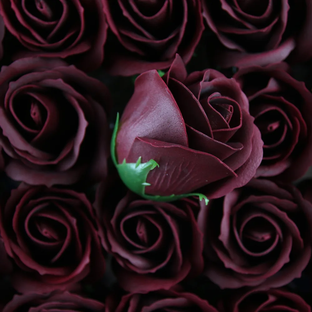 Trandafiri de sapun bordo 5 cm 50 bucati  / cutie - imagine 2