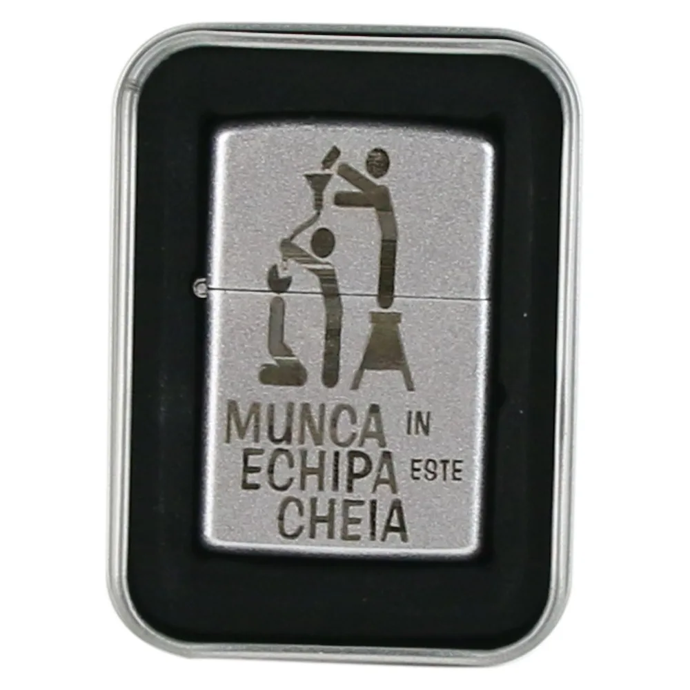 Bricheta metalica "Munca in echipa...", 3.5x5.5 CM, Argintiu