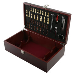 Cutie din lemn pentru 2 sticle de vin cu joc de sah si accesorii - imagine 3