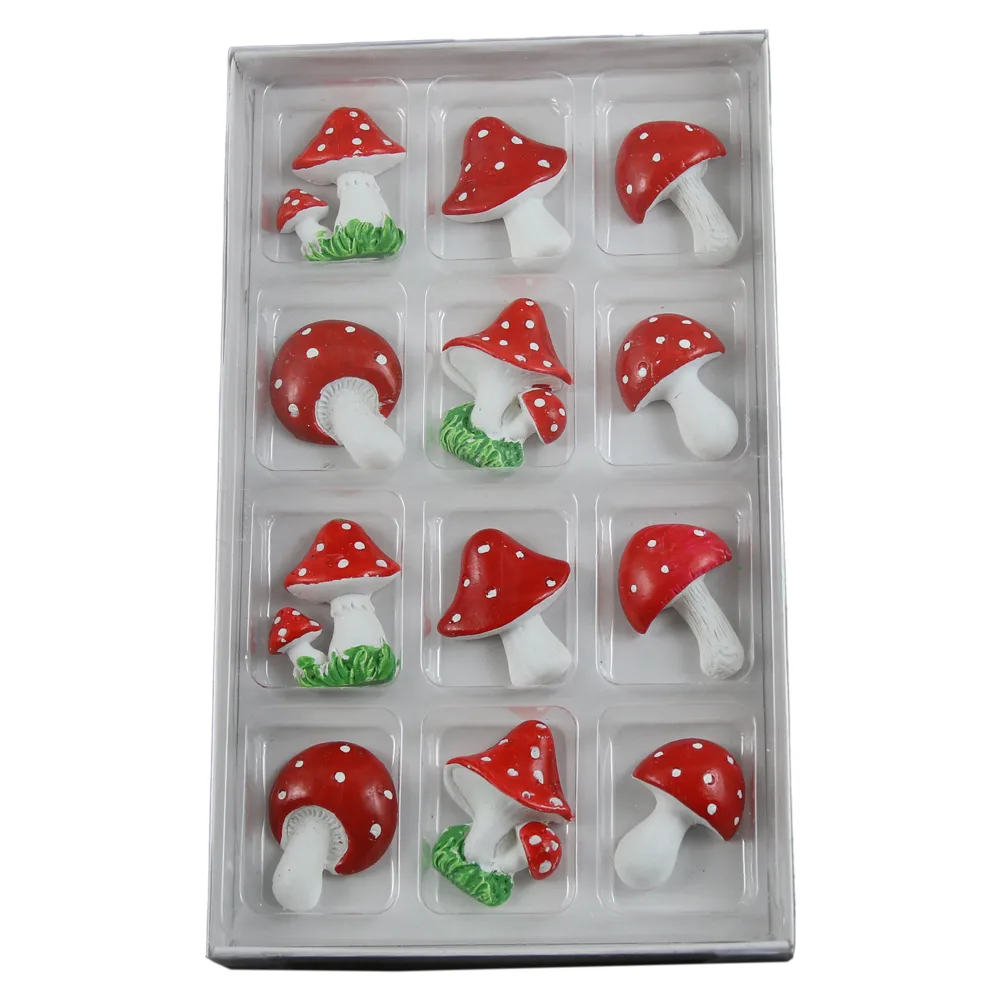 Set 12 ciupercute din rasina 3 CM