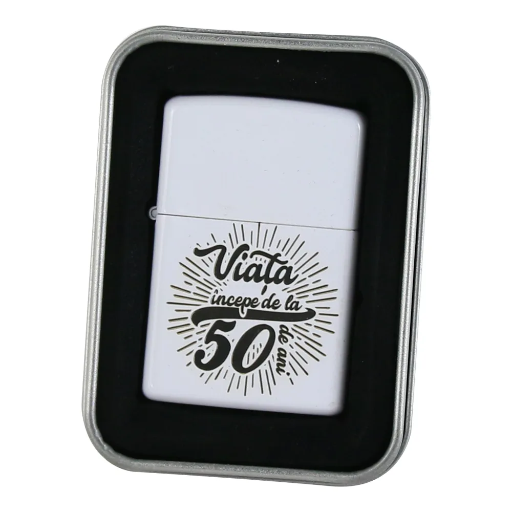 Bricheta metalica "Viata incepe de la 50 de ani", 3.5x5 CM, Alb