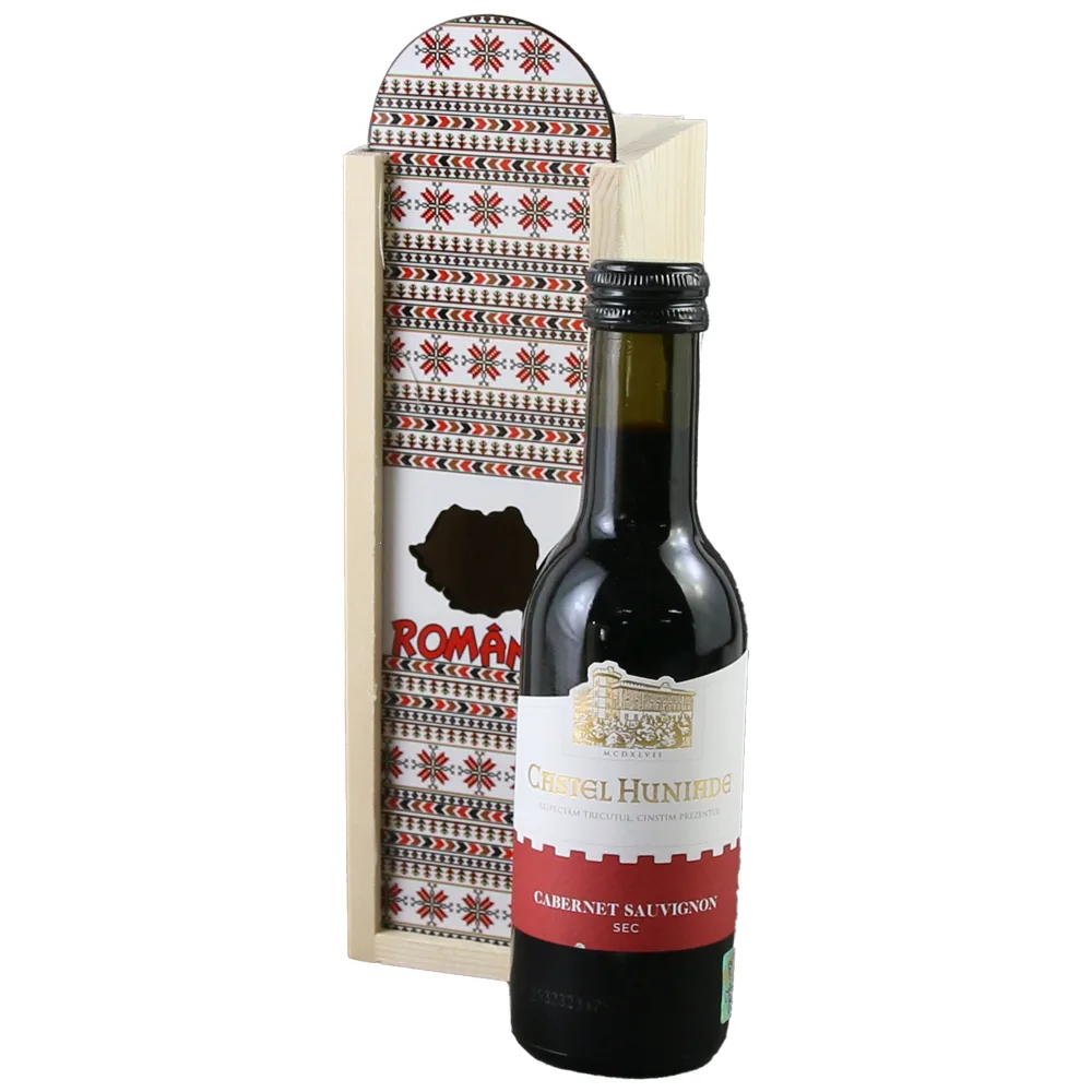 Cutie din lemn "Romania" cu sticla de vin 187 ml, Harta, motive traditionale - imagine 2