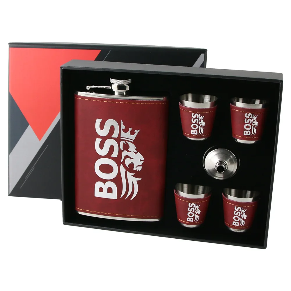 Set cadou "Boss" Plosca cu 4 pahare si palnie, 250 ml, Lion - imagine 2