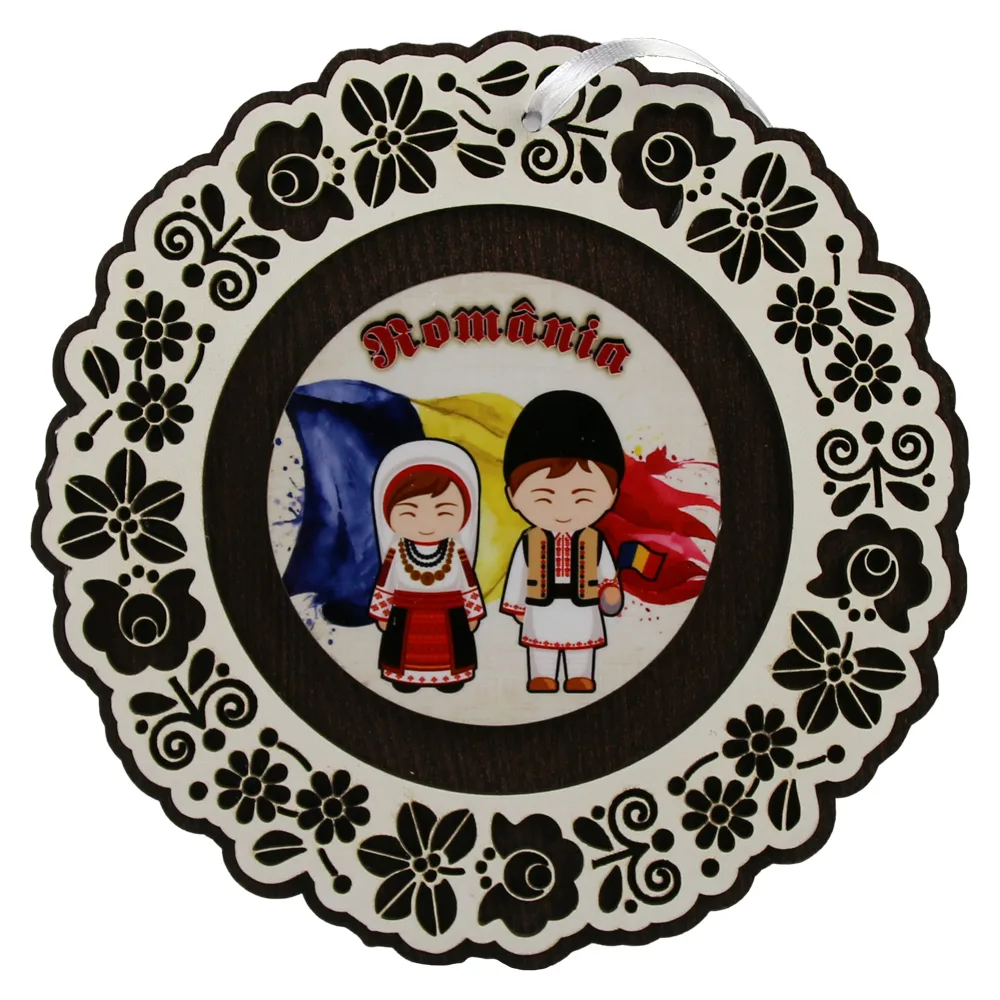 Decoratiune de perete din lemn 18.5 cm "Romania" - Copii in port traditional