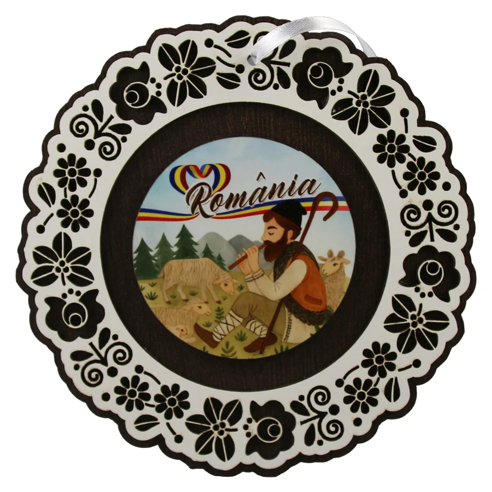 Decoratiune de perete din lemn 18.5 cm "Romania" - Cioban cu oi