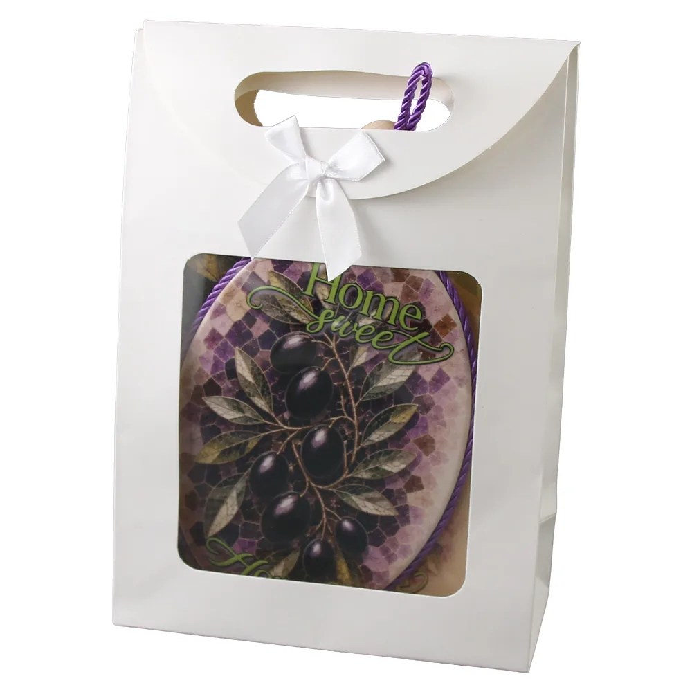 Set cadou "Home Sweet Home" masline negre - suport pentru oale, tocator si prosop de bucatarie + punga cadou - imagine 2